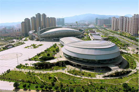 澜湖大观:压轴新品 阔景大宅现房热销——九房网 澜湖大观:压轴新品 阔景大宅现房热销——九房网