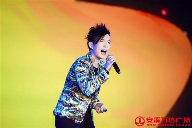 一夜“撩动”一座城!安溪万达亮灯之夜全景航拍新鲜出炉,快来看看!——九房网 一夜“撩动”一座城!安溪万达亮灯之夜全景航拍新鲜出炉,快来看看!——九房网