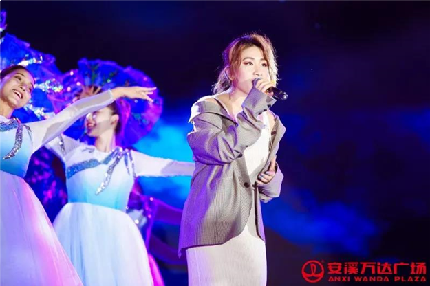 一夜“撩动”一座城!安溪万达亮灯之夜全景航拍新鲜出炉,快来看看!——九房网 一夜“撩动”一座城!安溪万达亮灯之夜全景航拍新鲜出炉,快来看看!——九房网