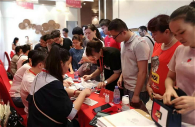 一触即发 ? 多地惊现“抛房潮”！泉州依旧坚挺，这3类房产最保值！——九房网