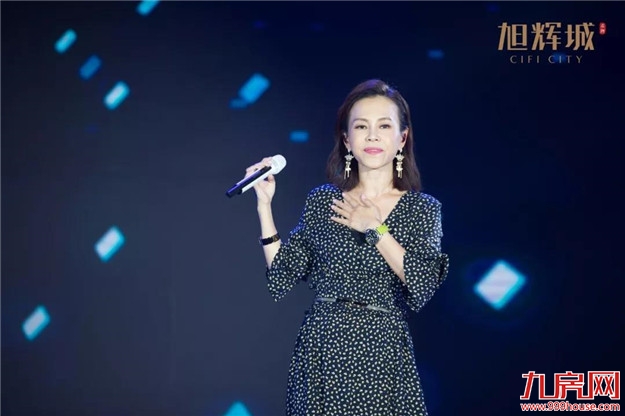 全城尖叫!近10万人共鉴盛典,沸腾石狮!——九房网 全城尖叫!近10万人共鉴盛典,沸腾石狮!——九房网