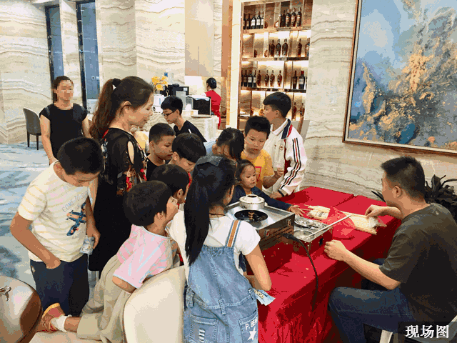 一票难求!恒大首届冰雪节火爆惠安!——九房网 一票难求!恒大首届冰雪节火爆惠安!——九房网