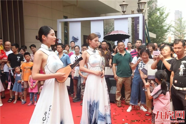 【千人共鉴·荣耀狮城】营销中心暨样板房荣耀开放——九房网 【千人共鉴·荣耀狮城】营销中心暨样板房荣耀开放——九房网