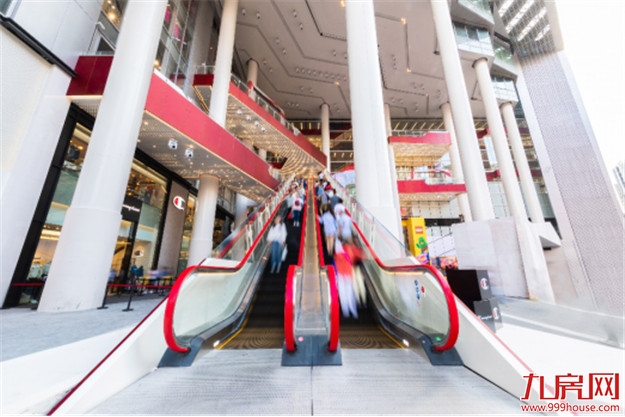 魔都再添全球购物新名片 世茂广场商业升级助推城市品牌——九房网 魔都再添全球购物新名片 世茂广场商业升级助推城市品牌——九房网