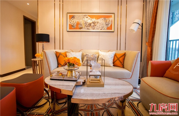 精于心,奢于境丨保利世茂·香槟云城样板房,致敬永恒的经典——九房网 精于心,奢于境丨保利世茂·香槟云城样板房,致敬永恒的经典——九房网