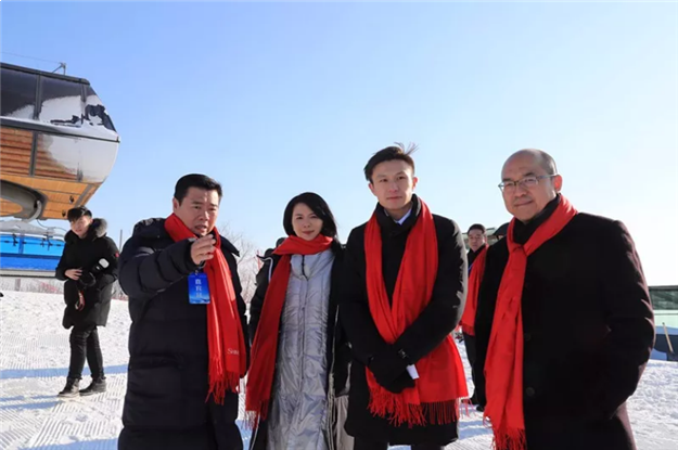 心驰冰雪境，逐梦莲花山！长春世茂莲花山滑雪场盛大开业——九房网