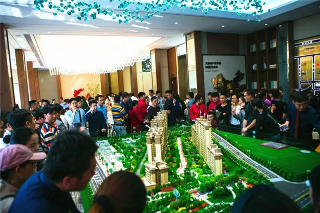 大唐地产郝胜春:地产长跑者踏上跨越式发展新征程——九房网 大唐地产郝胜春:地产长跑者踏上跨越式发展新征程——九房网