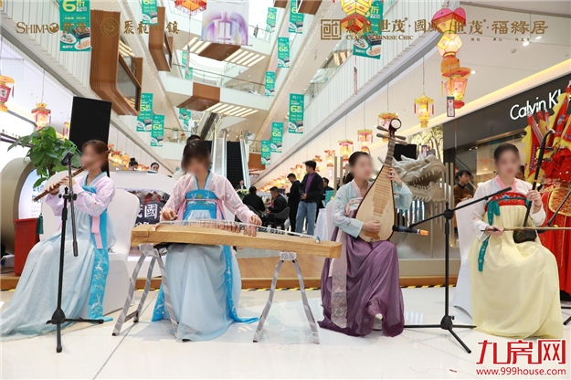 世界城一展厅惊现“龙”的身影！真相竟与世茂双组团新品有关？——九房网