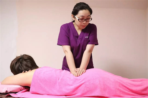 伊贝姿:专业产前产后护理 呵护女人健康美丽一辈子!——九房网 伊贝姿:专业产前产后护理 呵护女人健康美丽一辈子!——九房网