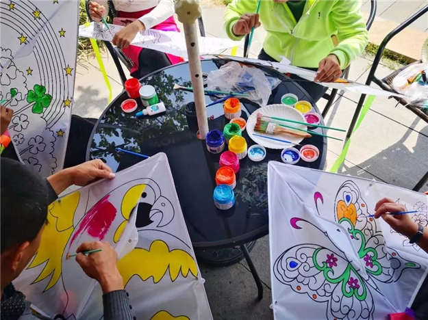 新华都百货:风筝节开幕在即!1000套风筝免费送!——九房网 新华都百货:风筝节开幕在即!1000套风筝免费送!——九房网