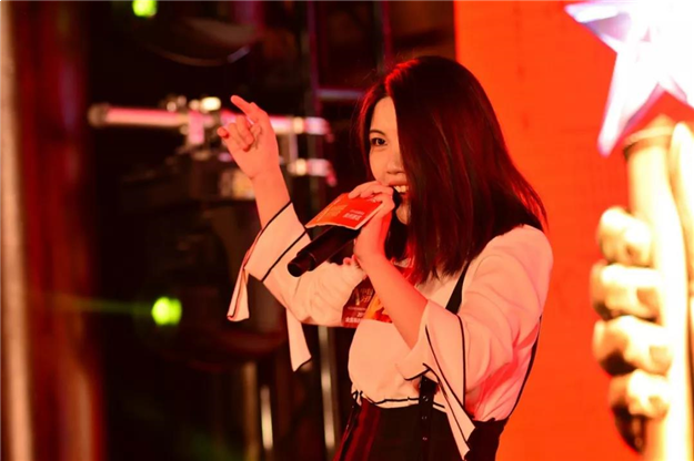 横撇竖捺,都是高手!——九房网 横撇竖捺,都是高手!——九房网