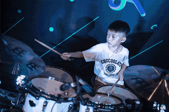 就歌唱吧，在这庭院民谣派对，让我们怦然心动如往昔！——九房网