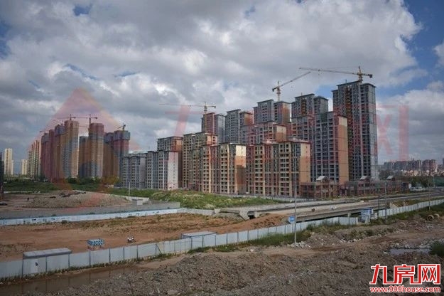 两年涨3813元/㎡！一天怒踩7盘！未来这个板块还要火一波！——九房网