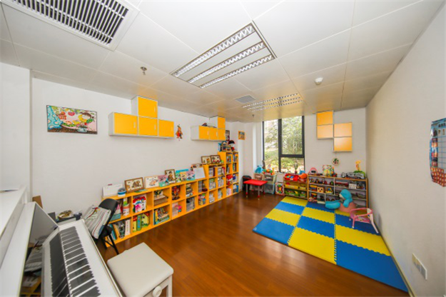 守护小小生命 厦门世茂彩虹中心温暖启用——九房网 守护小小生命 厦门世茂彩虹中心温暖启用——九房网