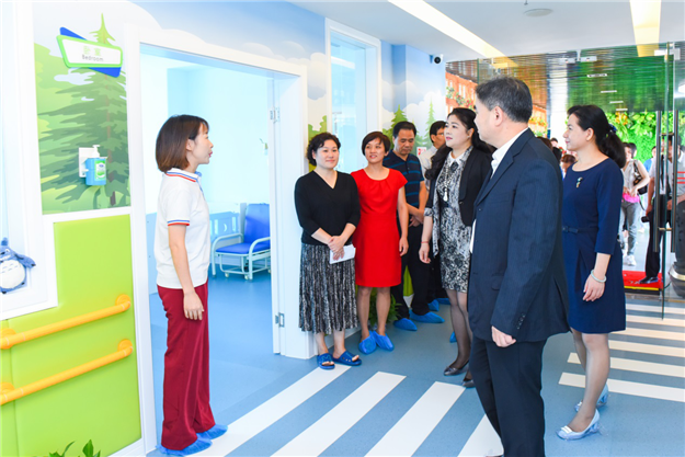 守护小小生命 厦门世茂彩虹中心温暖启用——九房网 守护小小生命 厦门世茂彩虹中心温暖启用——九房网