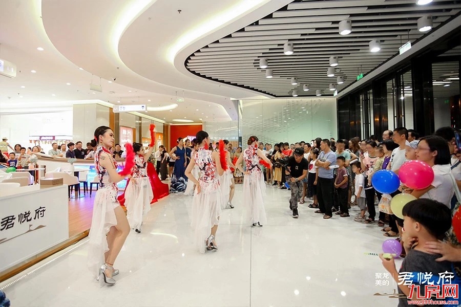 悦见美好,泉城绽放 | 聚龙美的•君悦府接待厅荣耀开放!——九房网 悦见美好,泉城绽放 | 聚龙美的•君悦府接待厅荣耀开放!——九房网