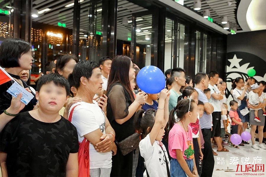 悦见美好,泉城绽放 | 聚龙美的•君悦府接待厅荣耀开放!——九房网 悦见美好,泉城绽放 | 聚龙美的•君悦府接待厅荣耀开放!——九房网