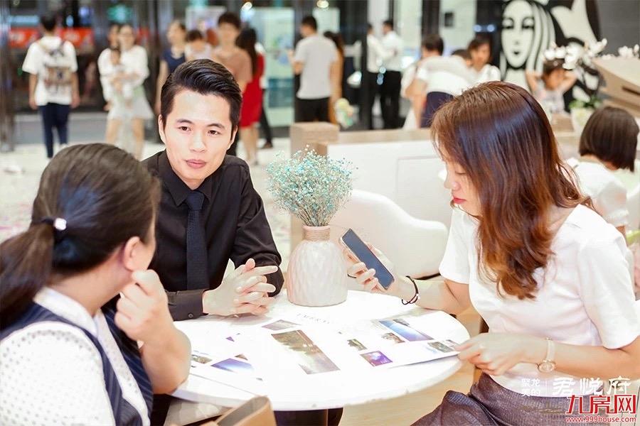 悦见美好,泉城绽放 | 聚龙美的•君悦府接待厅荣耀开放!——九房网 悦见美好,泉城绽放 | 聚龙美的•君悦府接待厅荣耀开放!——九房网