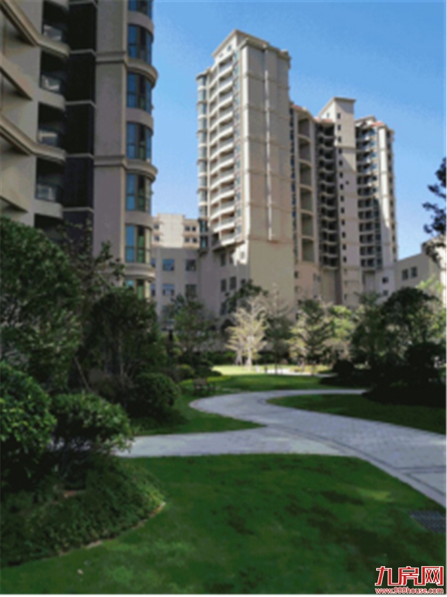 莲花︱万盛·凤凰城:莲花助力,一期业主顺利交房,幸福归家!——九房网 莲花︱万盛·凤凰城:莲花助力,一期业主顺利交房,幸福归家!——九房网