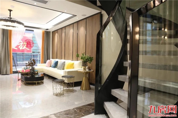 海峡国际五金机电城三期空中花园洋房样板房实景绽放,商务典范引万众瞩目——九房网 海峡国际五金机电城三期空中花园洋房样板房实景绽放,商务典范引万众瞩目——九房网