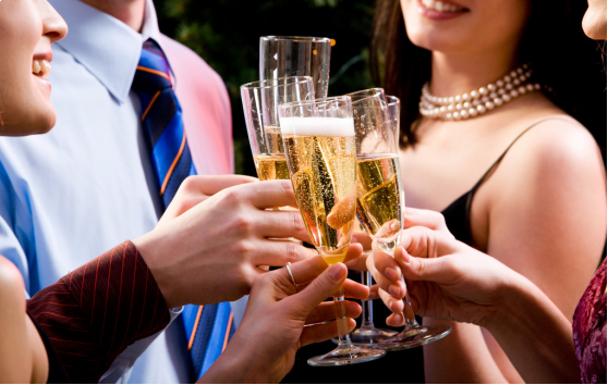 恒大恒房通| 好友为邻,为尊崇生活加冕——九房网 恒大恒房通| 好友为邻,为尊崇生活加冕——九房网