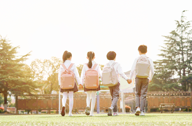 厉害了!南安一名小学生的画作,价值50万!——九房网 厉害了!南安一名小学生的画作,价值50万!——九房网