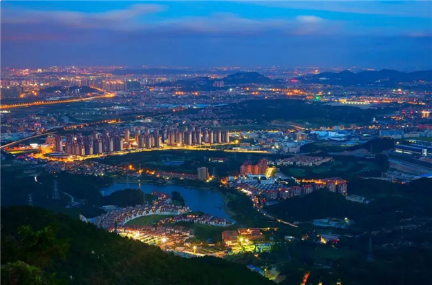 两开两罄 | 蓝光万顺·雍锦源6#加推告罄,流量红盘,再续奇绩——九房网 两开两罄 | 蓝光万顺·雍锦源6#加推告罄,流量红盘,再续奇绩——九房网