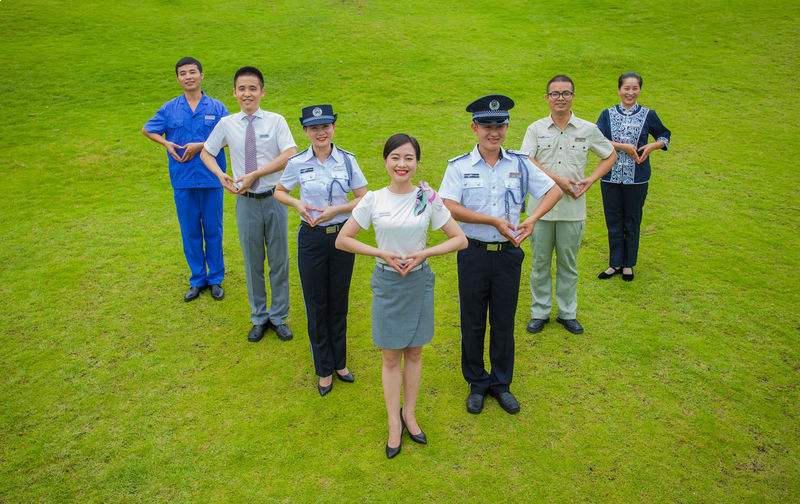霸气包场万人席!这家物业够壕!——九房网 霸气包场万人席!这家物业够壕!——九房网