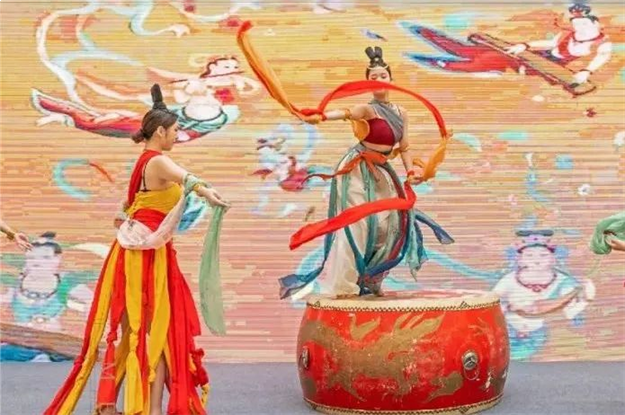 所有人都往这挤?看大师风范何以惊艳泉州——九房网 所有人都往这挤?看大师风范何以惊艳泉州——九房网