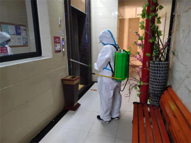 世茂海峡社区物业调动近200人“泉”力抗疫——九房网 世茂海峡社区物业调动近200人“泉”力抗疫——九房网