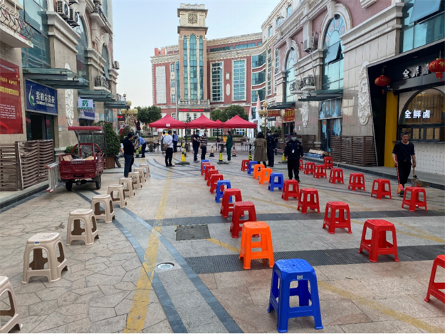 世茂海峡社区物业调动近200人“泉”力抗疫——九房网 世茂海峡社区物业调动近200人“泉”力抗疫——九房网