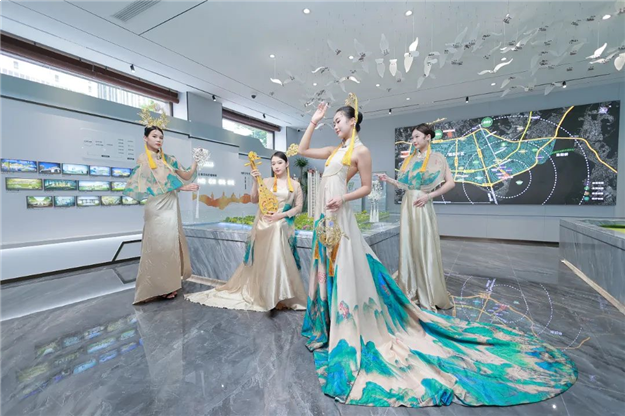 惊艳亮相 | 远洋城建·水墨风景项目营销中心盛启!——九房网 惊艳亮相 | 远洋城建·水墨风景项目营销中心盛启!——九房网