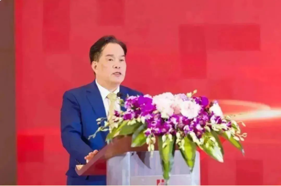 侯昌财董事长荣任中华侯氏世界联谊总会会长——九房网 侯昌财董事长荣任中华侯氏世界联谊总会会长——九房网