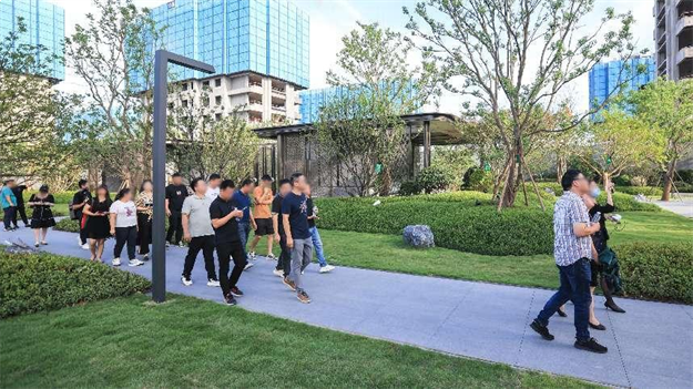 引领未来人居风向,泉州御湖境最新高定细节实景呈现——九房网 引领未来人居风向,泉州御湖境最新高定细节实景呈现——九房网