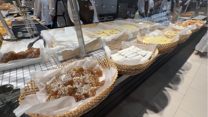 家门口选购胖东来好物,永辉泉州首家“学习胖东来”自主调改店恢复营业——九房网 家门口选购胖东来好物,永辉泉州首家“学习胖东来”自主调改店恢复营业——九房网