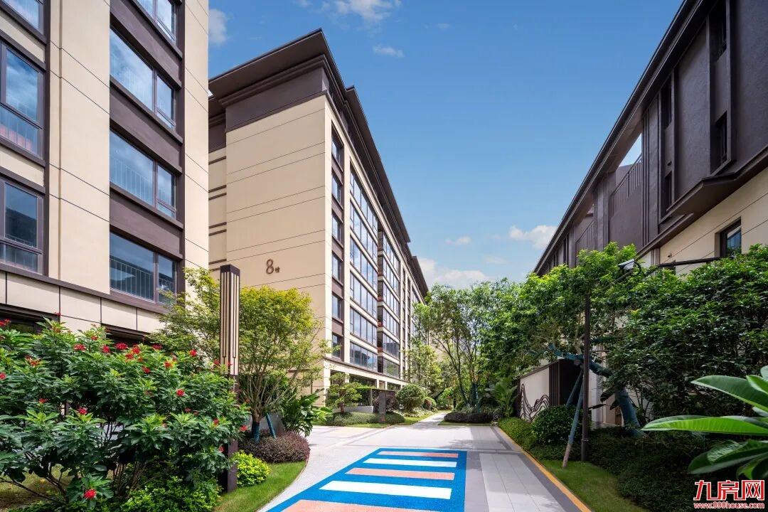 聚龙·云璟|小镇上新!果岭花园洋房 敬献不凡——九房网 聚龙·云璟|小镇上新!果岭花园洋房 敬献不凡——九房网