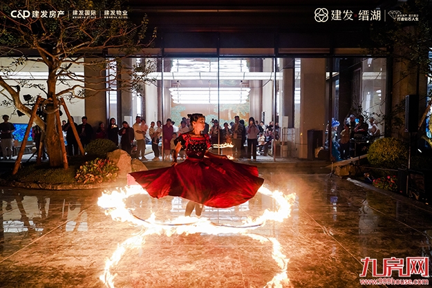 超6000㎡禅境美学示范区开放 直击泉州湾芯高端项目“现场力”——九房网 超6000㎡禅境美学示范区开放 直击泉州湾芯高端项目“现场力”——九房网